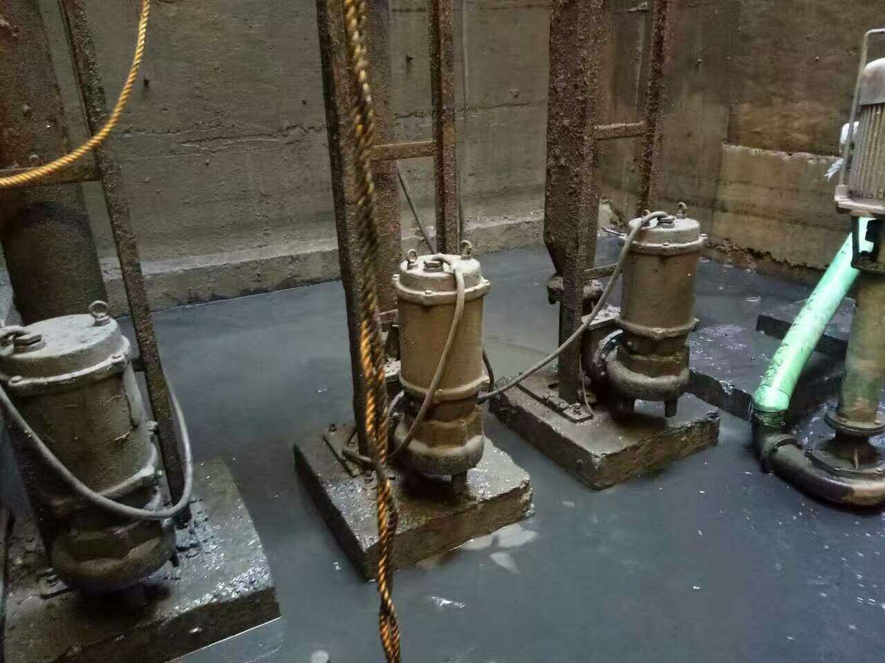 麻城污水池清理